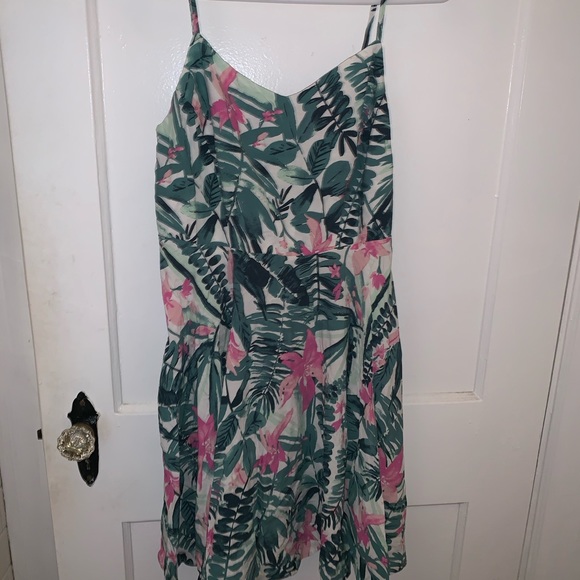 Old Navy Summer Dress Hawaiian Print Size Small - Picture 3 of 3